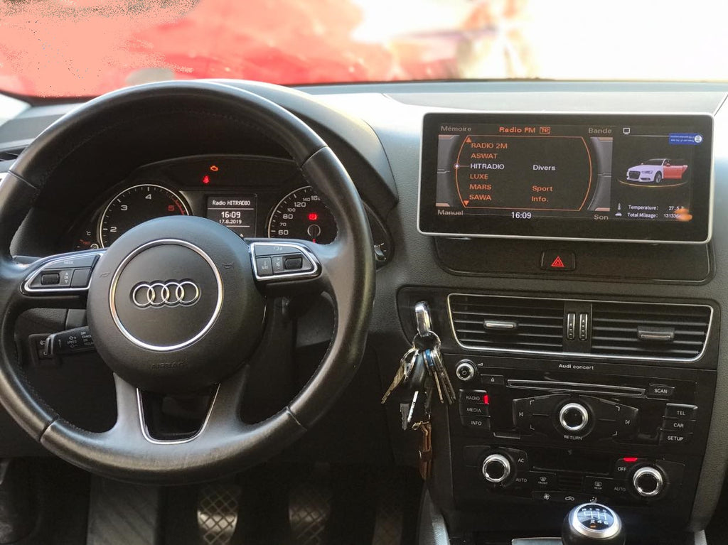 Installation d'un grand écran GPS à bord d'une Audi A5 –
